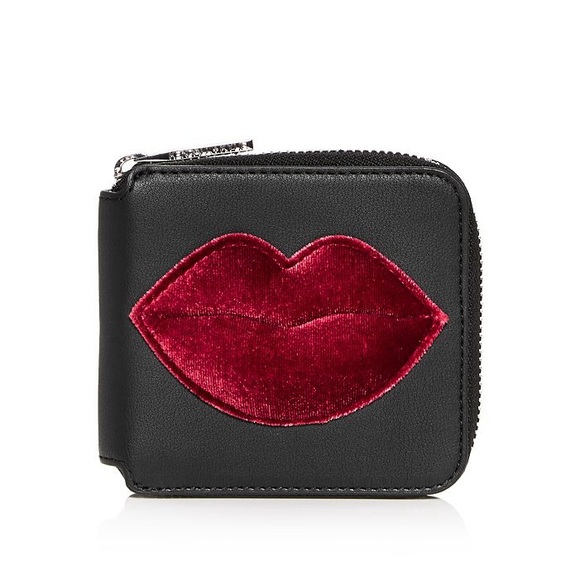 Kendall & Kylie Accessories - Kendall & Kylie Lip Wallet